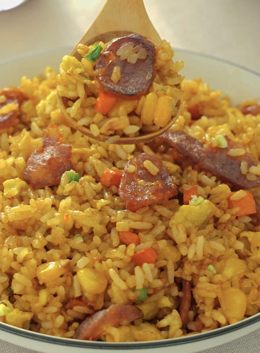 广式腊肠炒饭