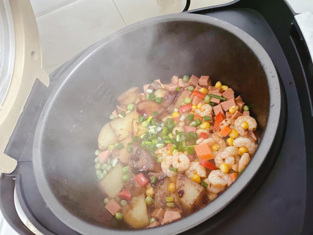 土豆焖饭（电饭锅版）