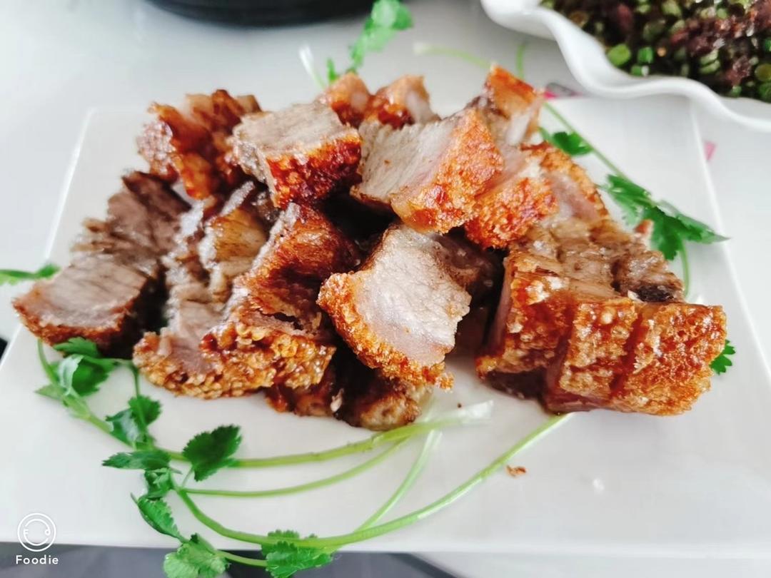 脆皮五花肉的做法