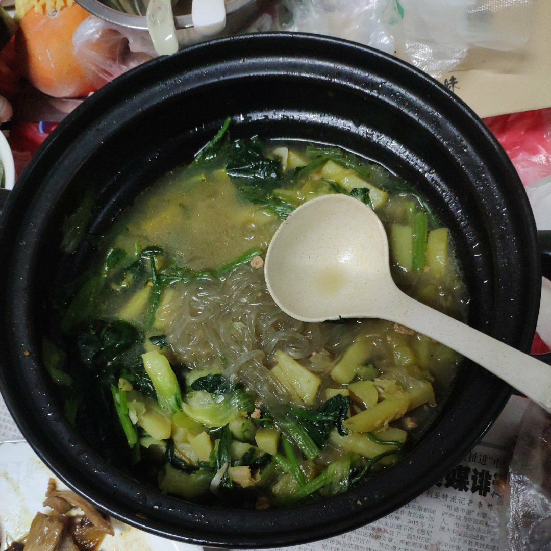 菠菜土豆条汤