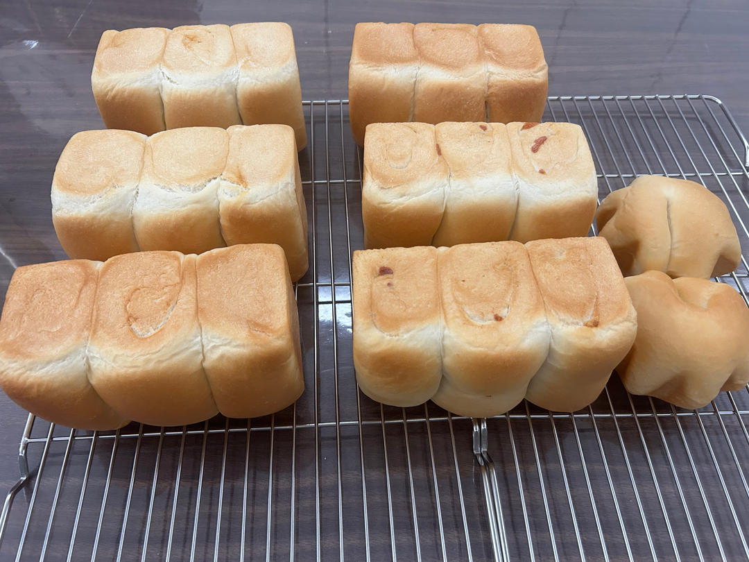 奶油吐司，鲜奶奶油嫩白吐司