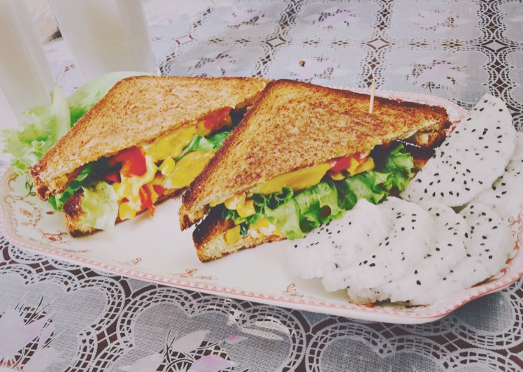 豪华plus版烤吐司三明治