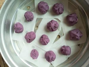 核桃芝麻紫薯小包包的做法 步骤8