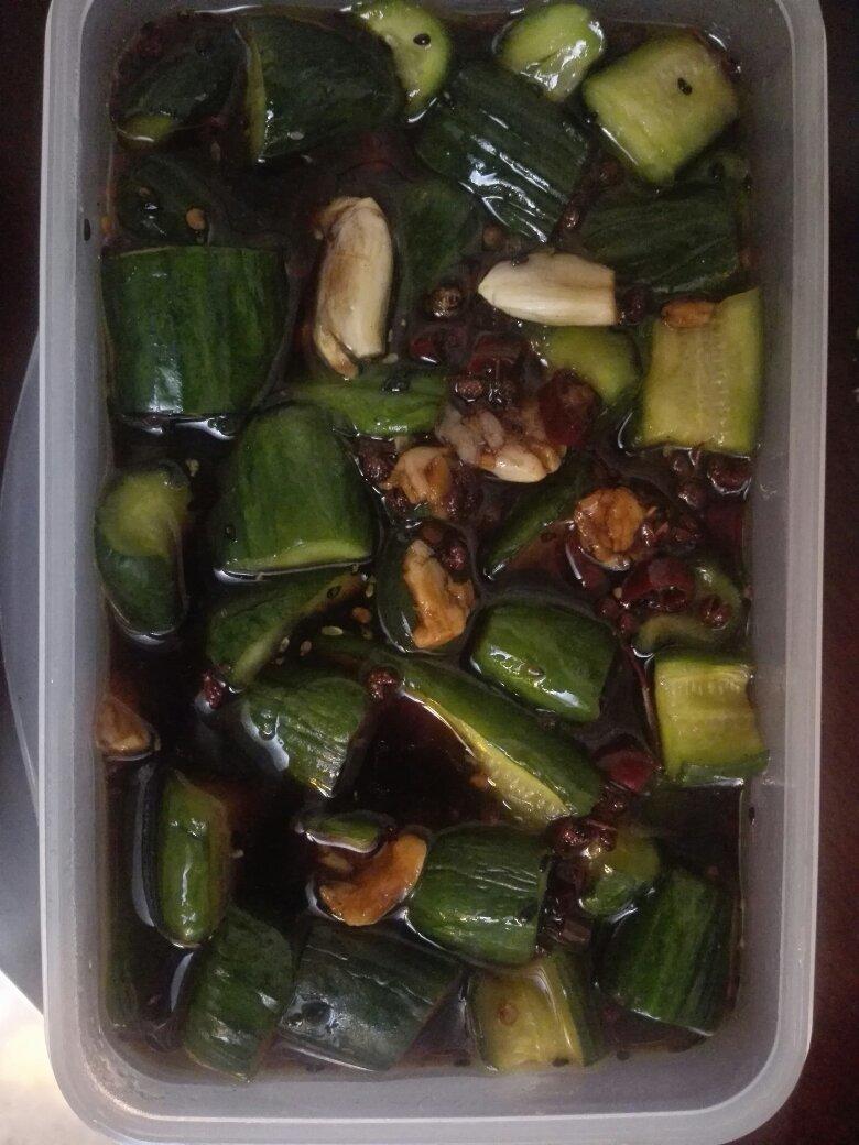 脆生生清爽开胃的酱黄瓜