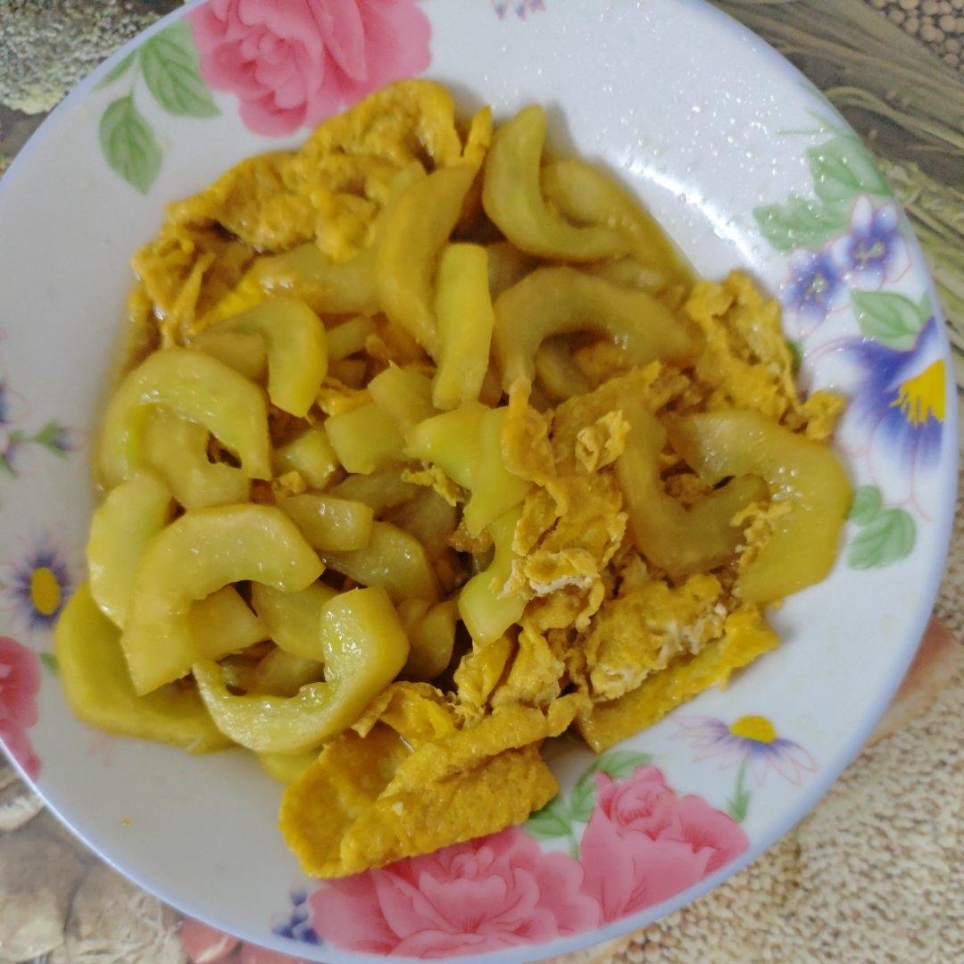 老黄瓜酱油炒蛋