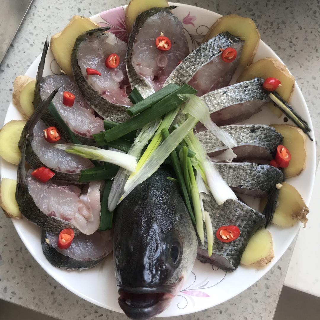 清蒸鲈鱼
