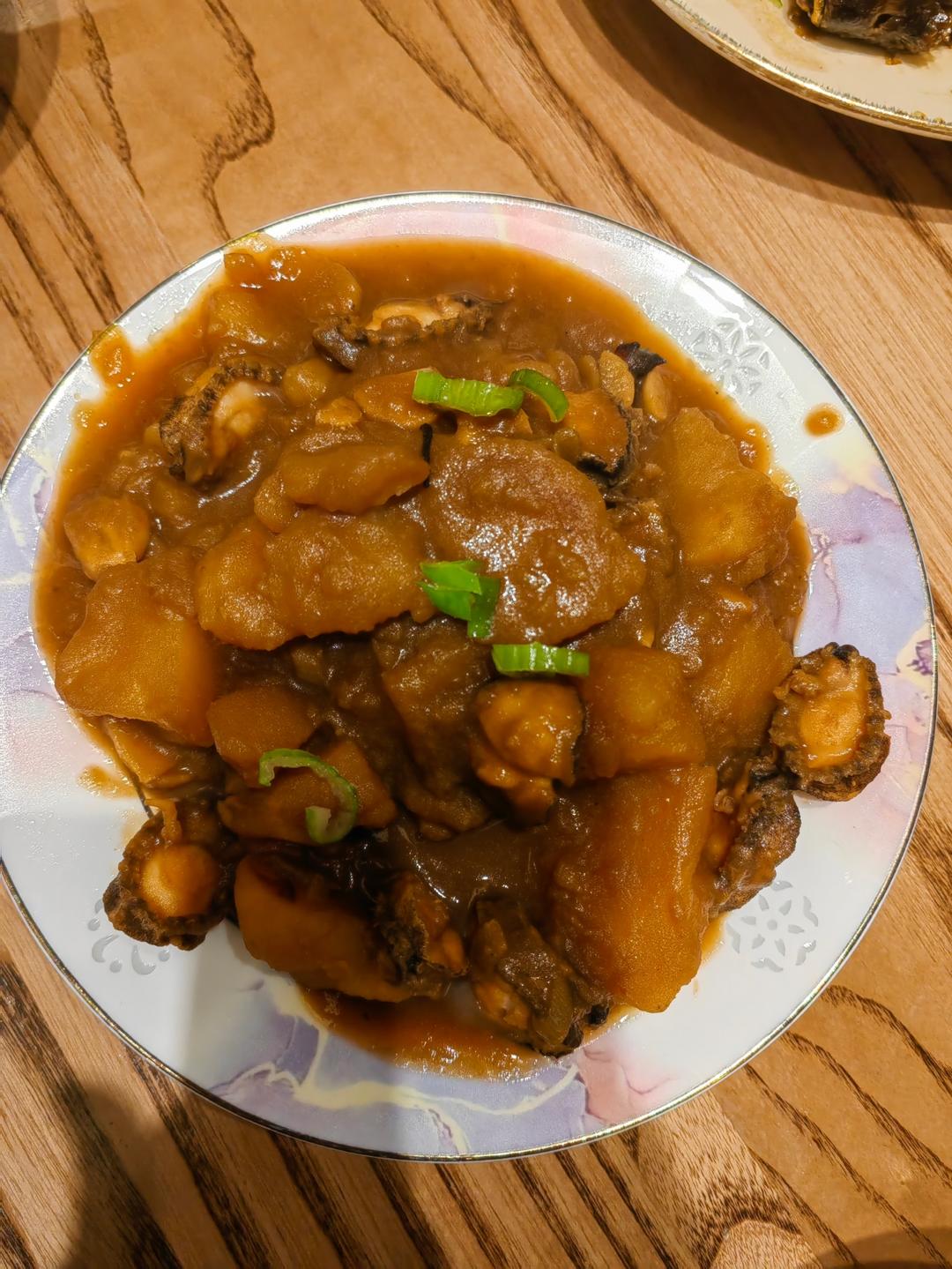鲍鱼炖土豆