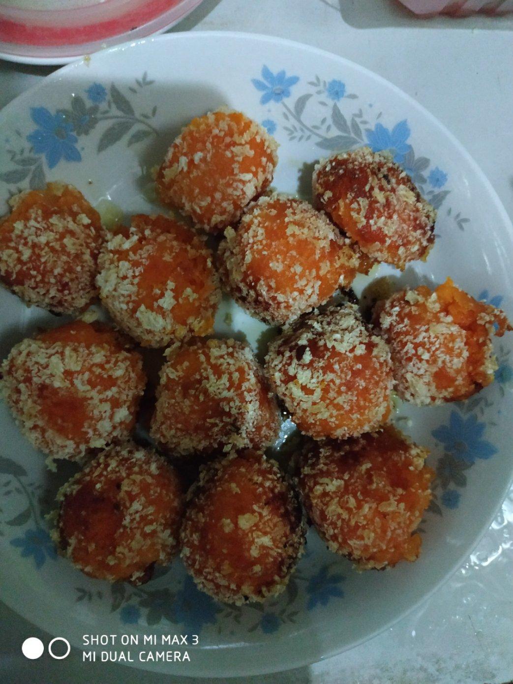 妈妈教炸的红薯丸子