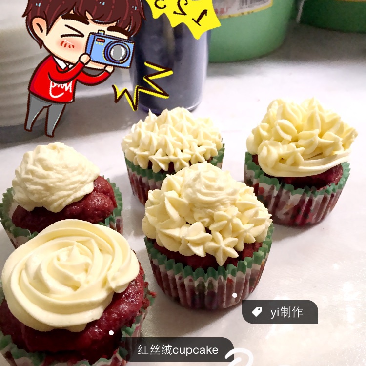 经典红丝绒杯子蛋糕（red velvet cupcake）