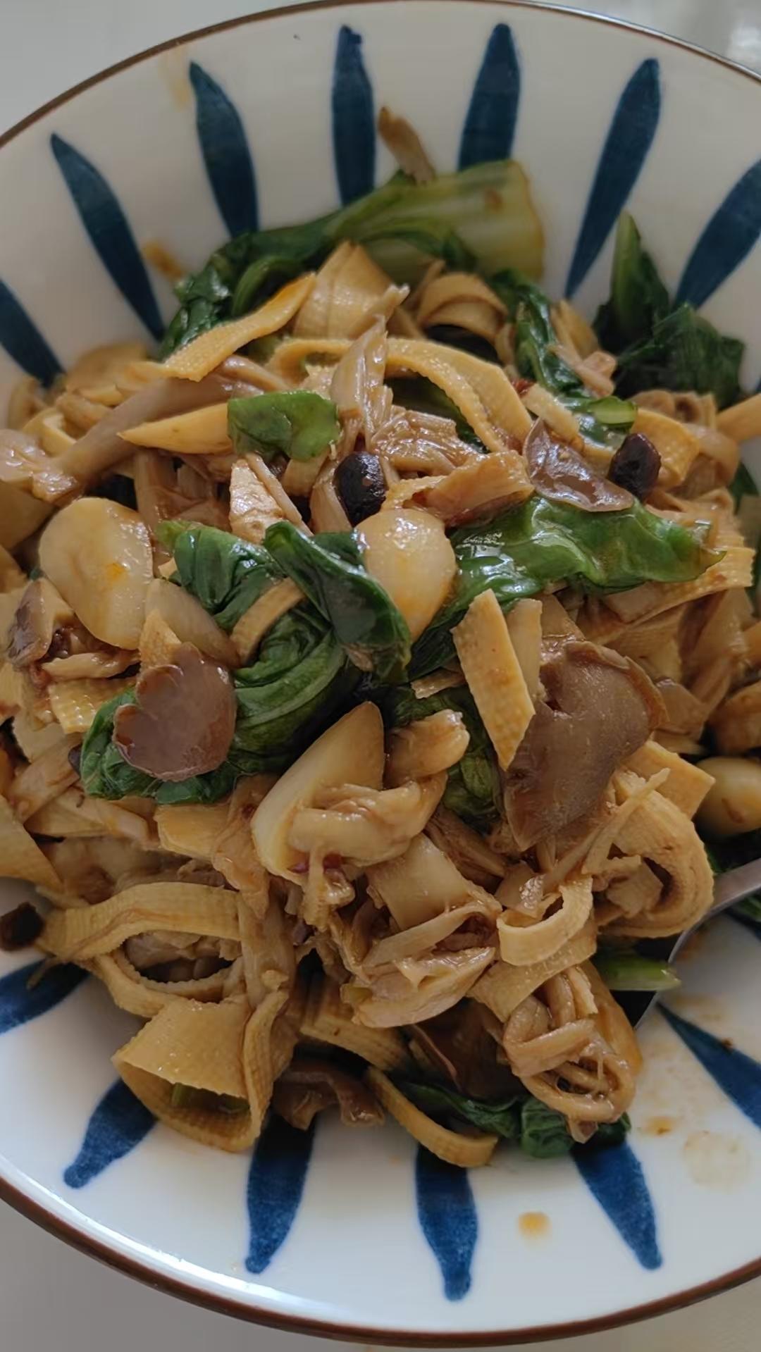 清炒鹿茸菇
