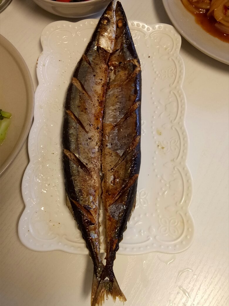 烤秋刀鱼