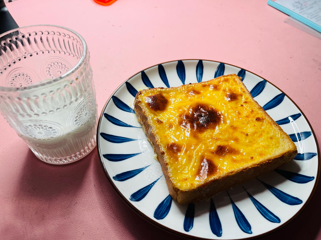 零失败快手岩烧乳酪(熔岩吐司)十分钟网红早餐，好吃哭