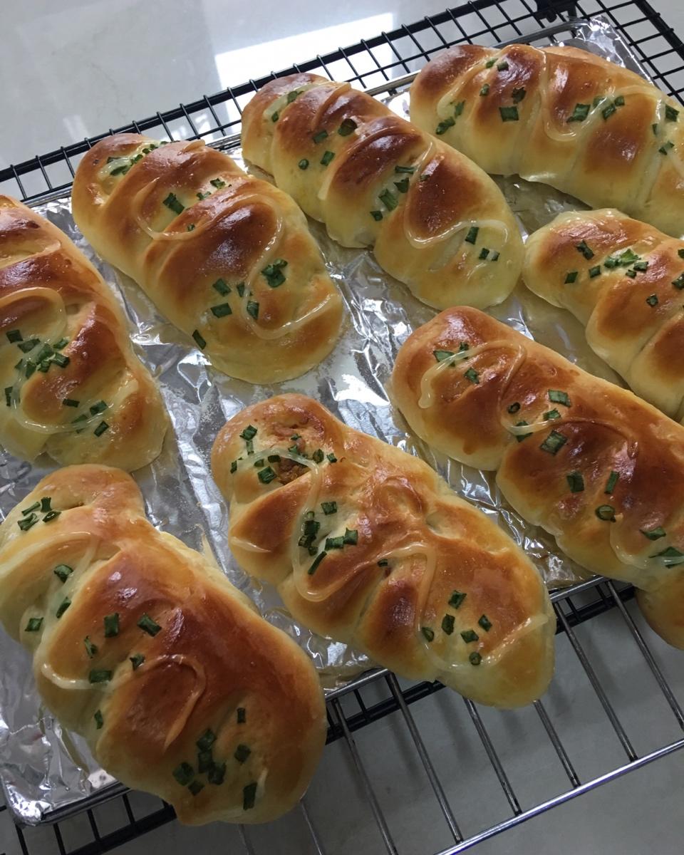 毛毛虫肉松面包