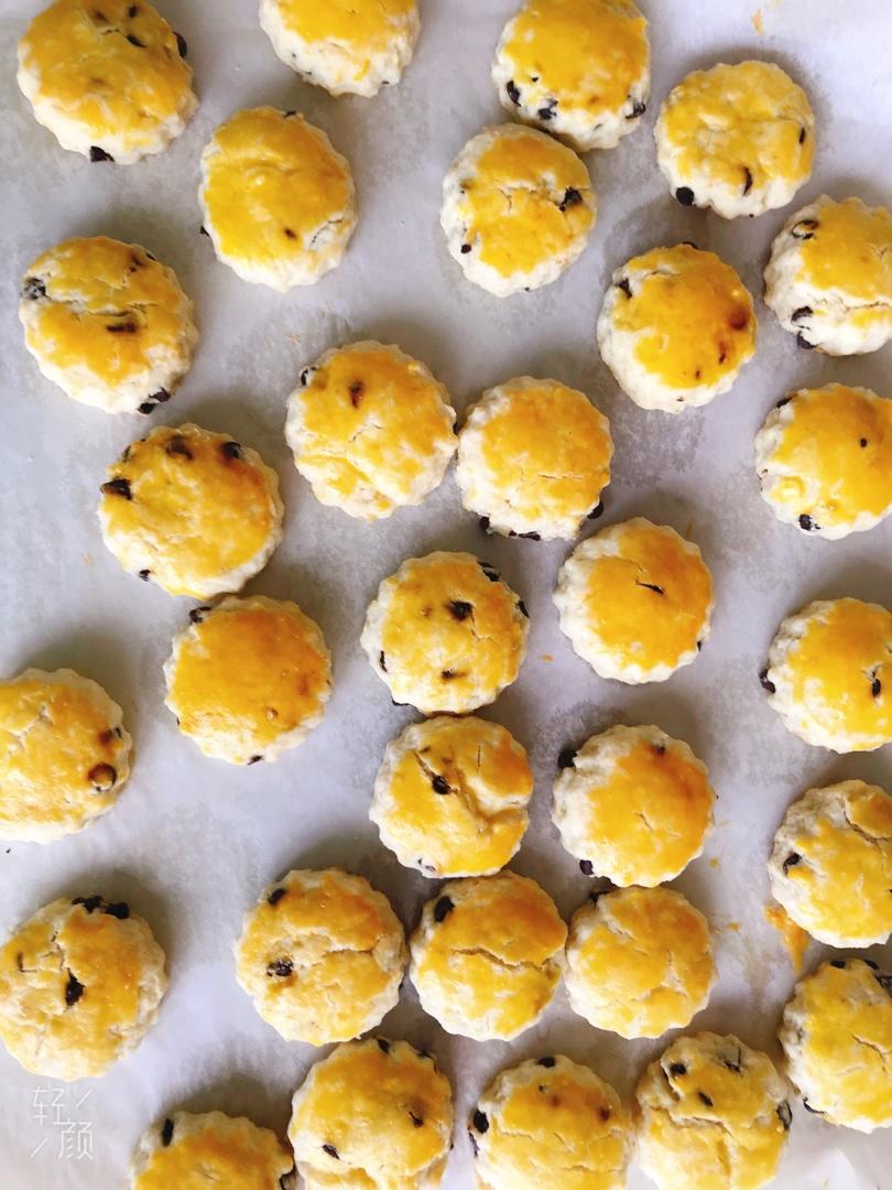 【视频】3分钟 奶油司康Scone(可能是世界上最快手的司康) 消耗淡奶油～