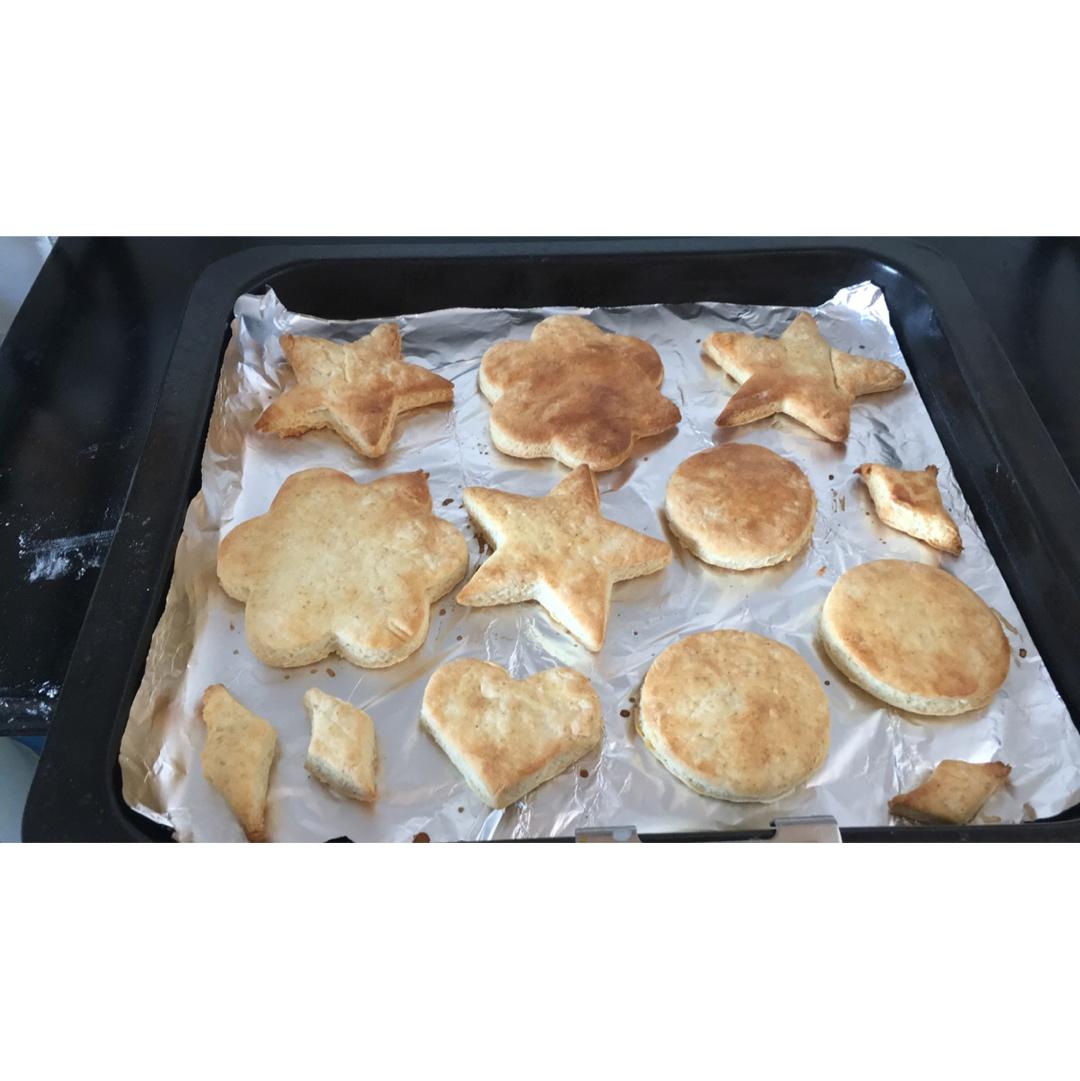 朴素的椰子油咸司康<Coconut Oil Biscuits>