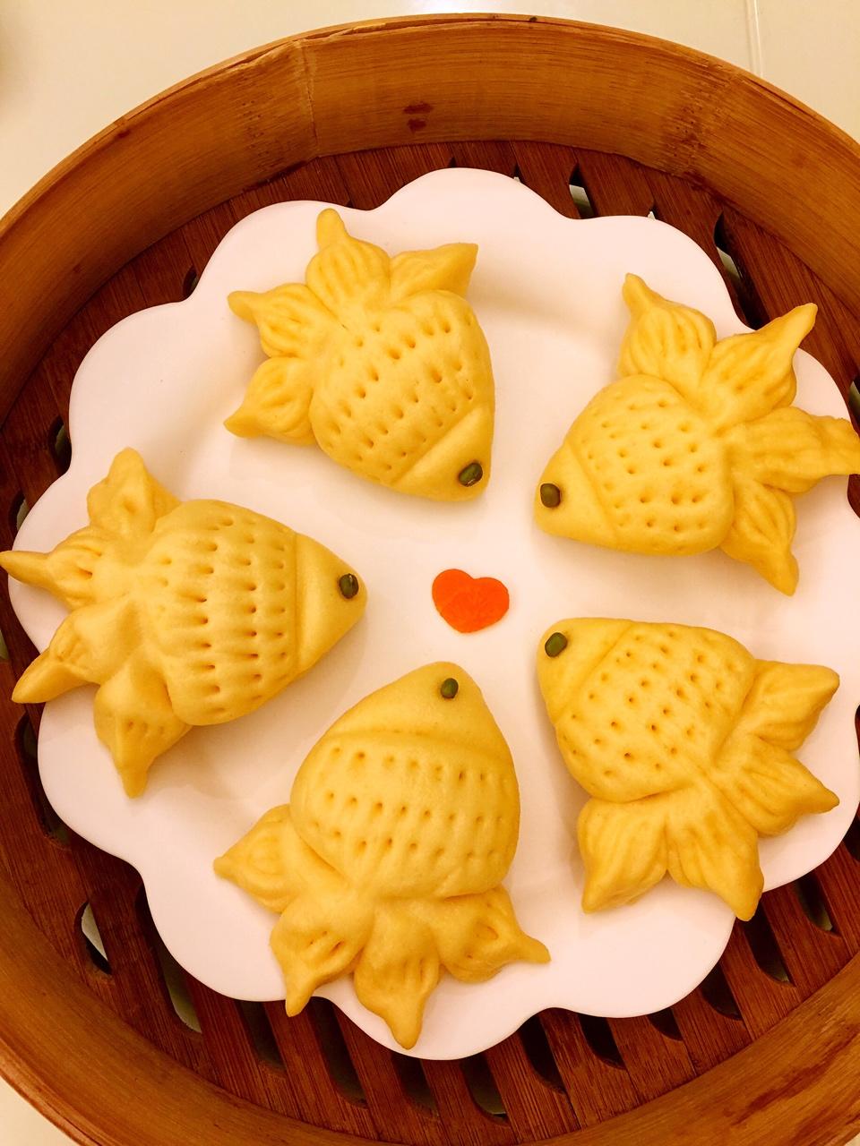 沿九妹做的小鱼馒头