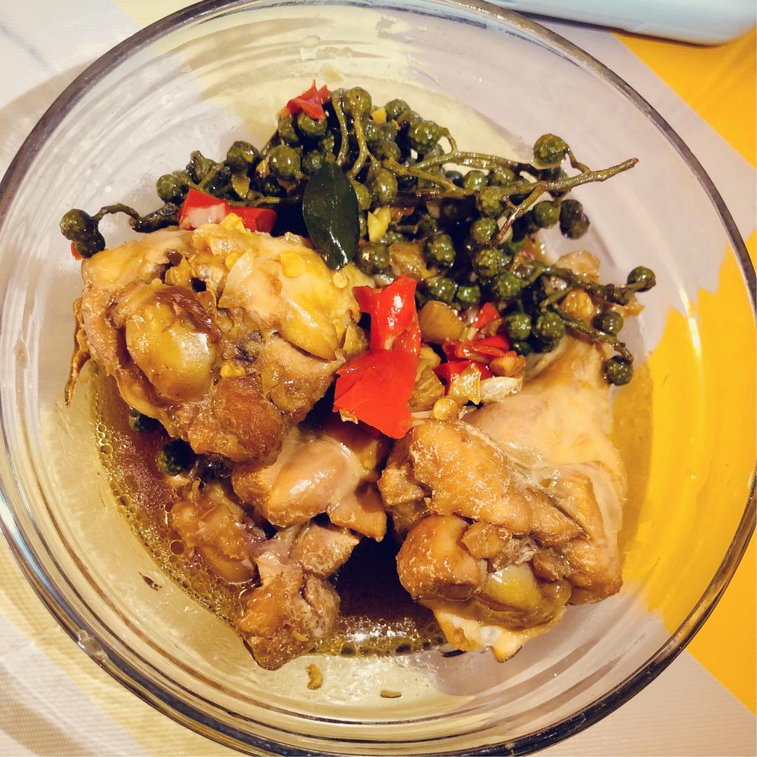 电饭煲蒜香青花椒鸡翅根的做法