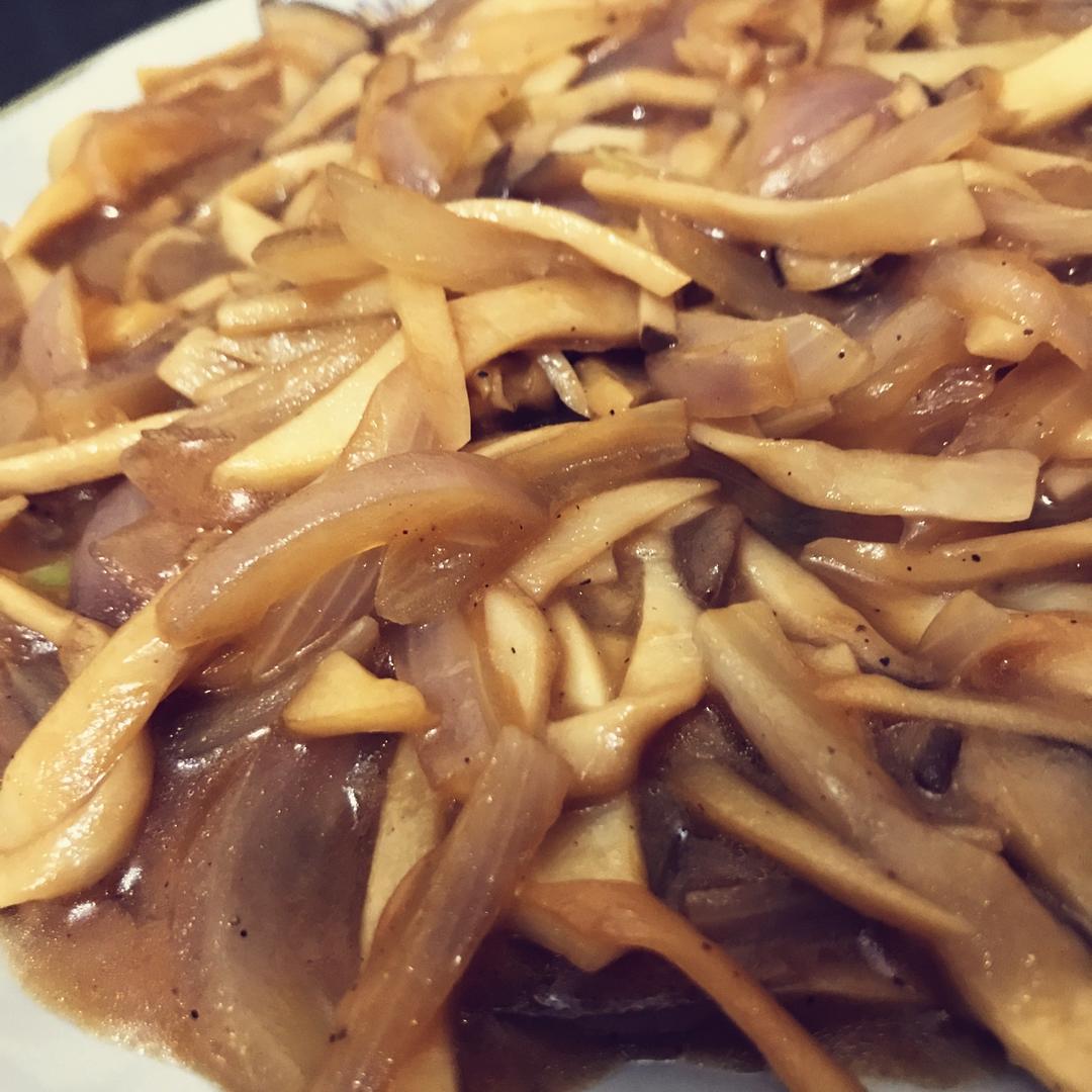 洋葱遇到杏鲍菇