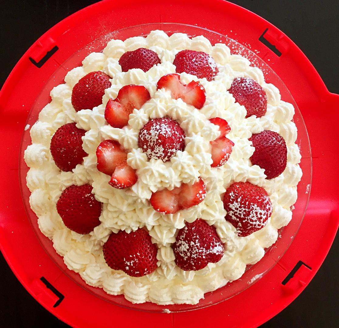 草莓炸弹蛋糕（白巧克力慕斯+草莓慕斯双层内馅儿）的做法