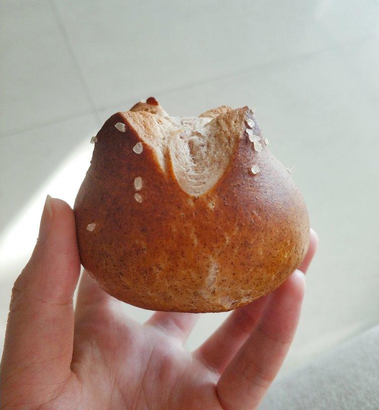 🥨黑麦碱水包Brezel🥨（小苏打版）