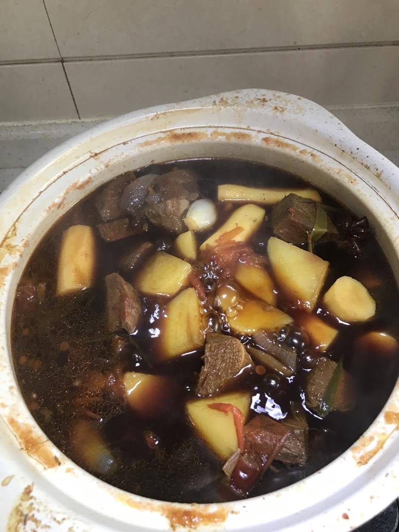 红烧牛肉土豆 （独家秘制）