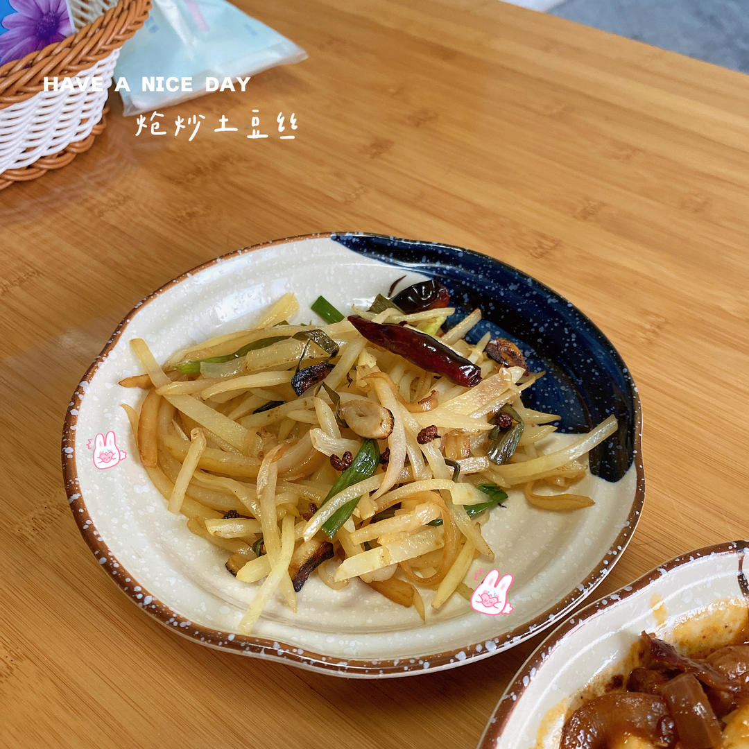 厨师长教你：“炝炒土豆丝”的家常做法，口感爽脆