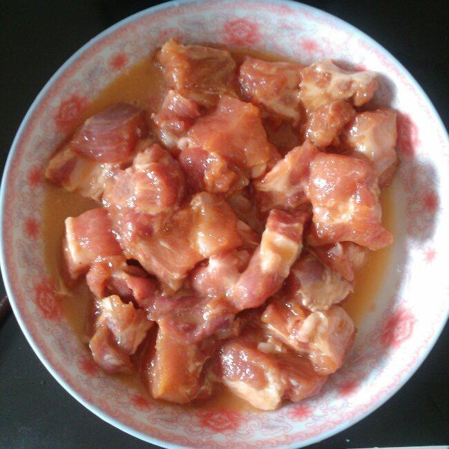 广式酸甜排骨的做法 步骤2