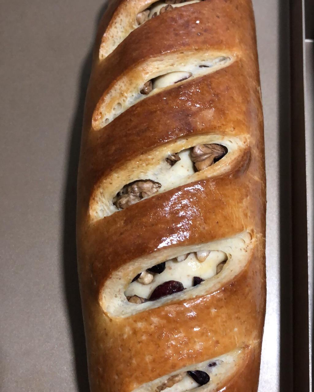 新疆果仁大列巴