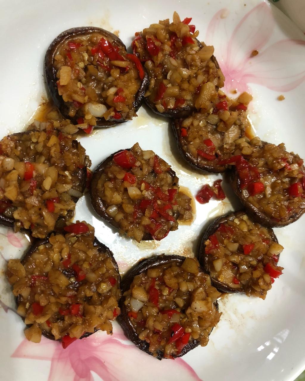 蒜蓉孜然烤香菇