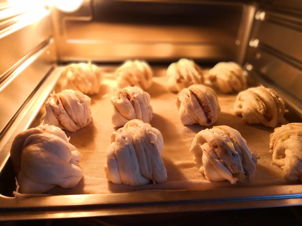 葱油花卷 Steamed Roll