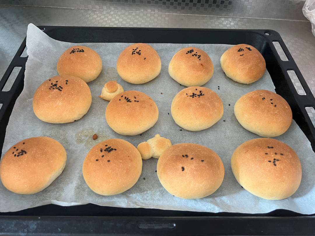 放3天也一样柔软的豆沙小餐包，好吃到哭