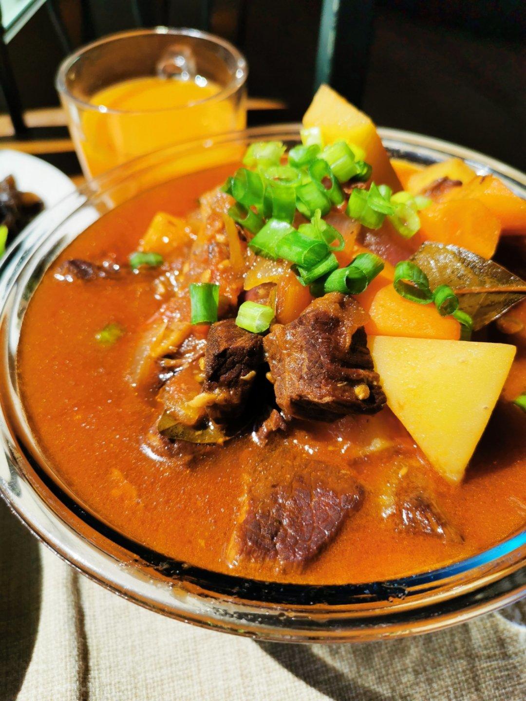 番茄土豆炖牛腩