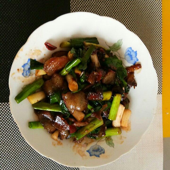 蒜苗炒腊肉