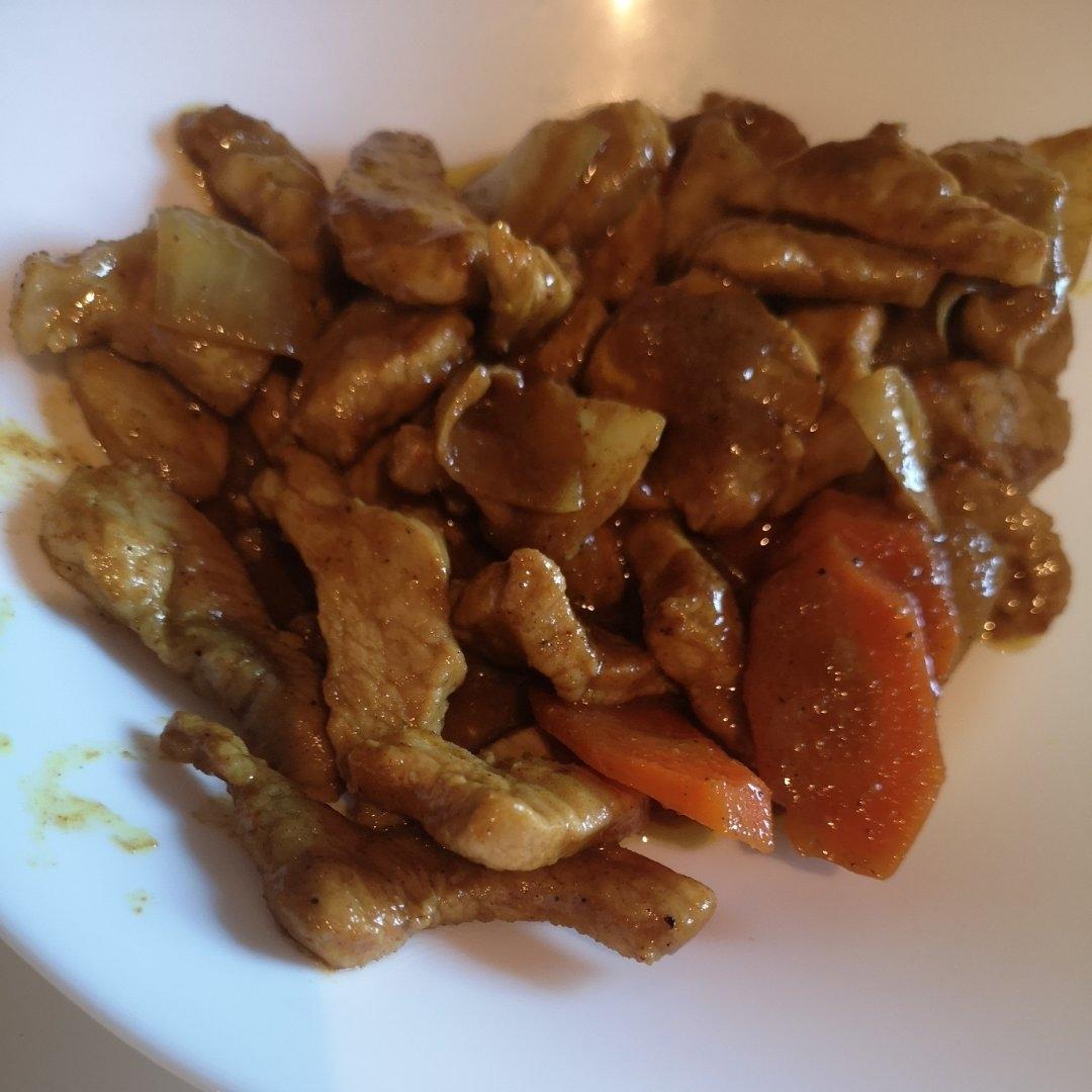 咖喱猪肉饭