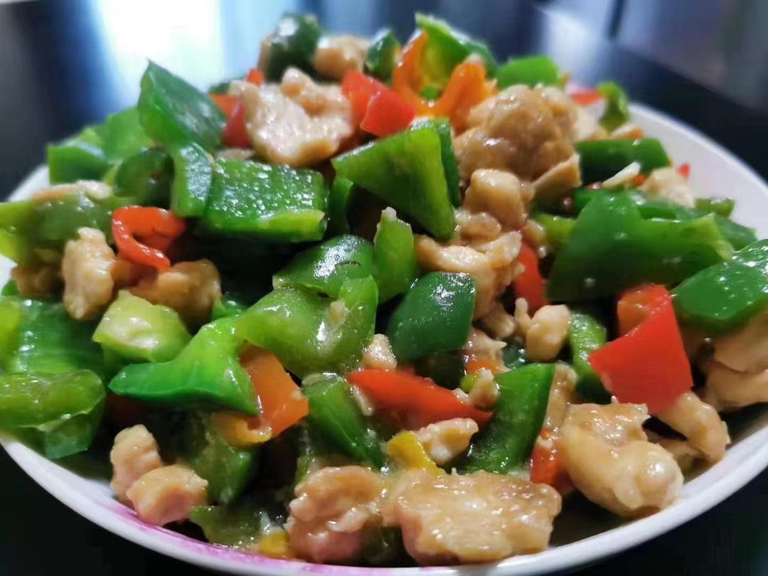 青红椒炒鸡胸肉