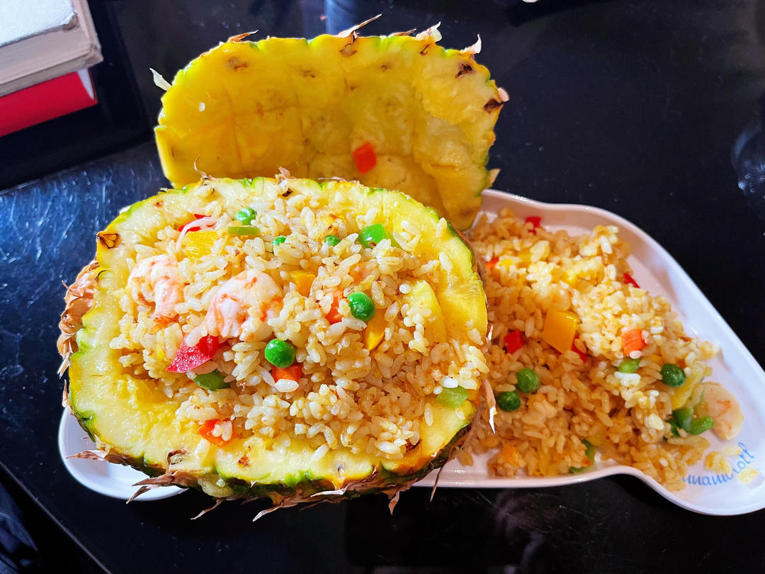 超正の泰式菠萝炒饭