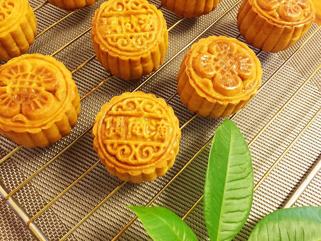 莲蓉蛋黄月饼(50克)
