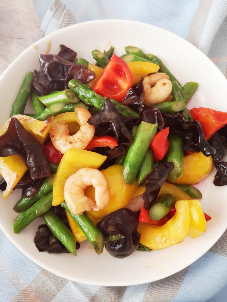 超美味黄油五彩芦笋的做法