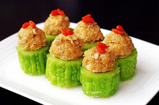 厨神范~燕麦苦瓜酿