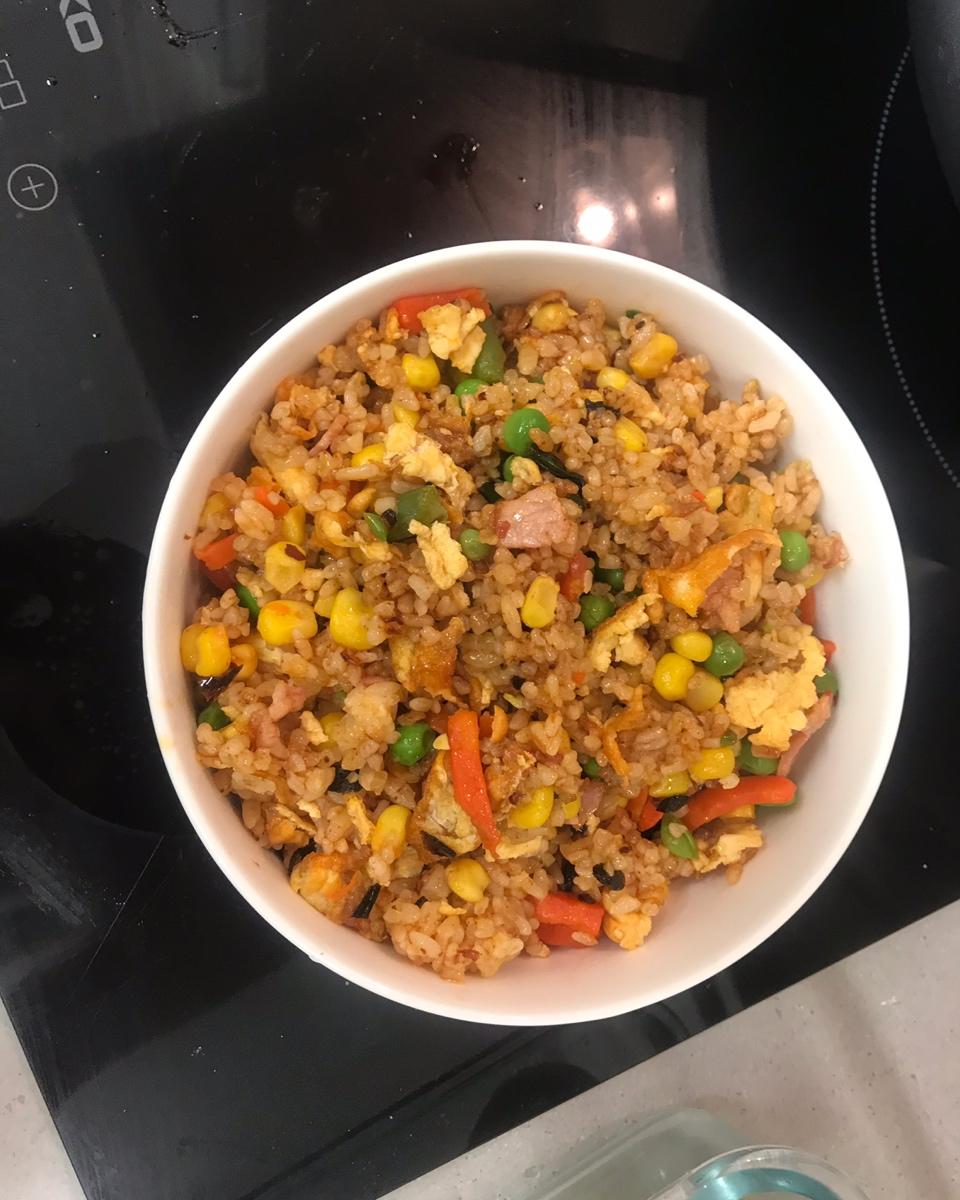 maxxiaonan做的老干妈蛋炒饭(超好吃)