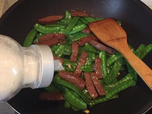 蚝油牛柳•荷兰豆炒牛肉的做法 步骤7
