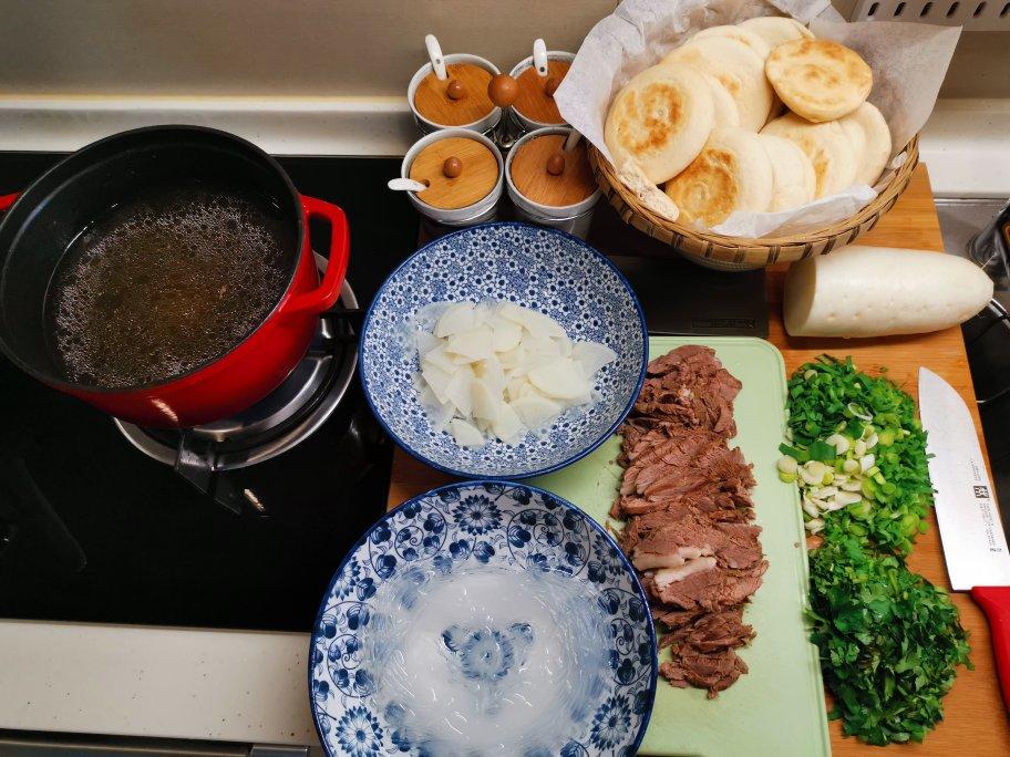 【家庭版水盆羊肉视频】大口吃肉，大口喝汤