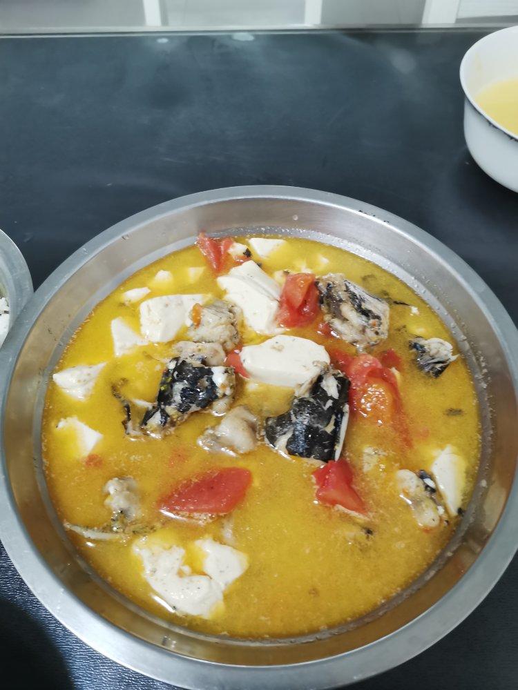黄骨鱼番茄豆腐汤
