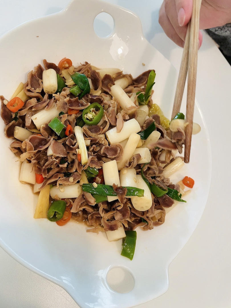 泡藕带炒鸡胗