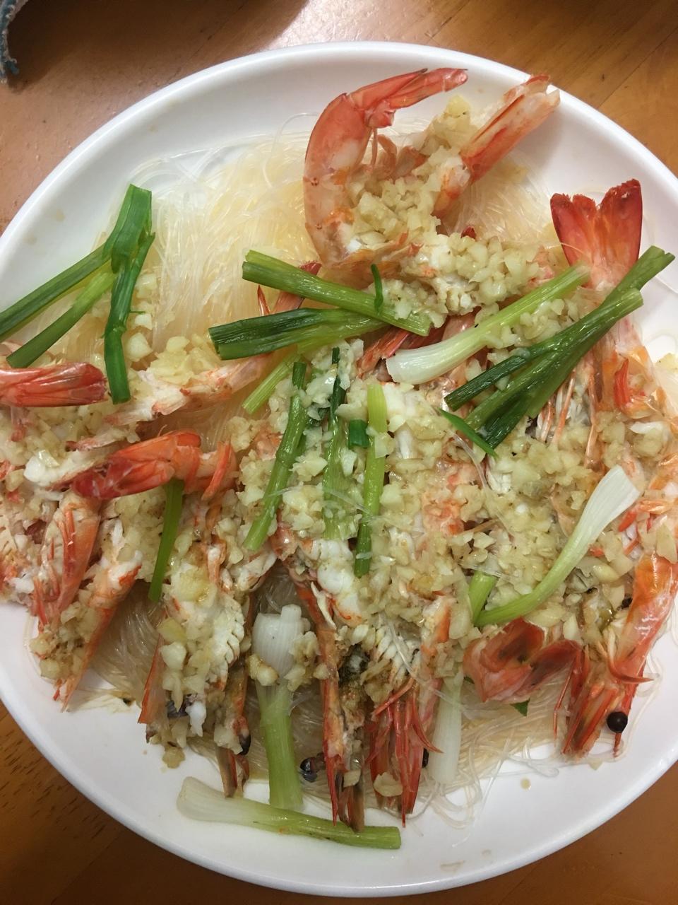 蒜蓉粉丝蒸大虾