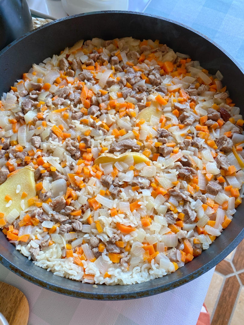 羊肉手抓饭
