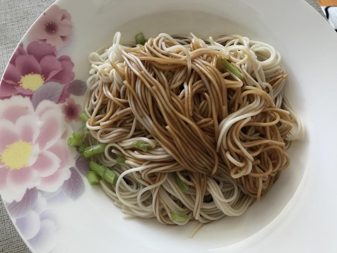 教你做香到舔盘子的灵魂葱油拌面🍜