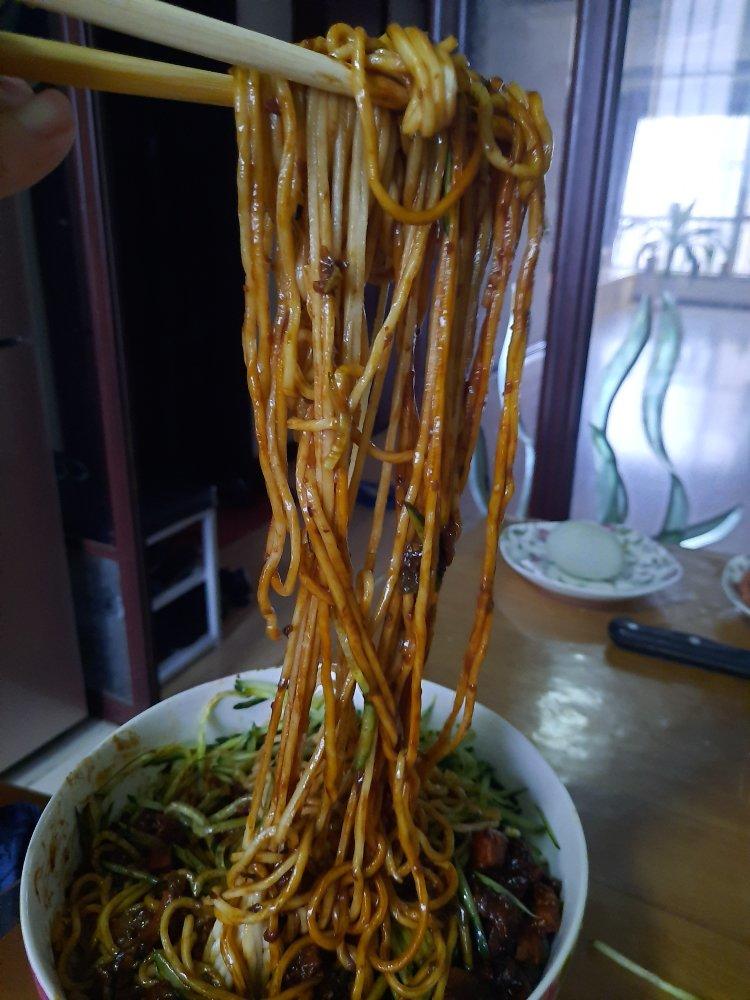 从春酱开始自制的韩式炸酱面