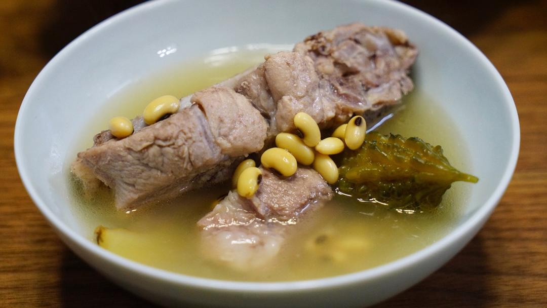 苦瓜排骨黄豆汤