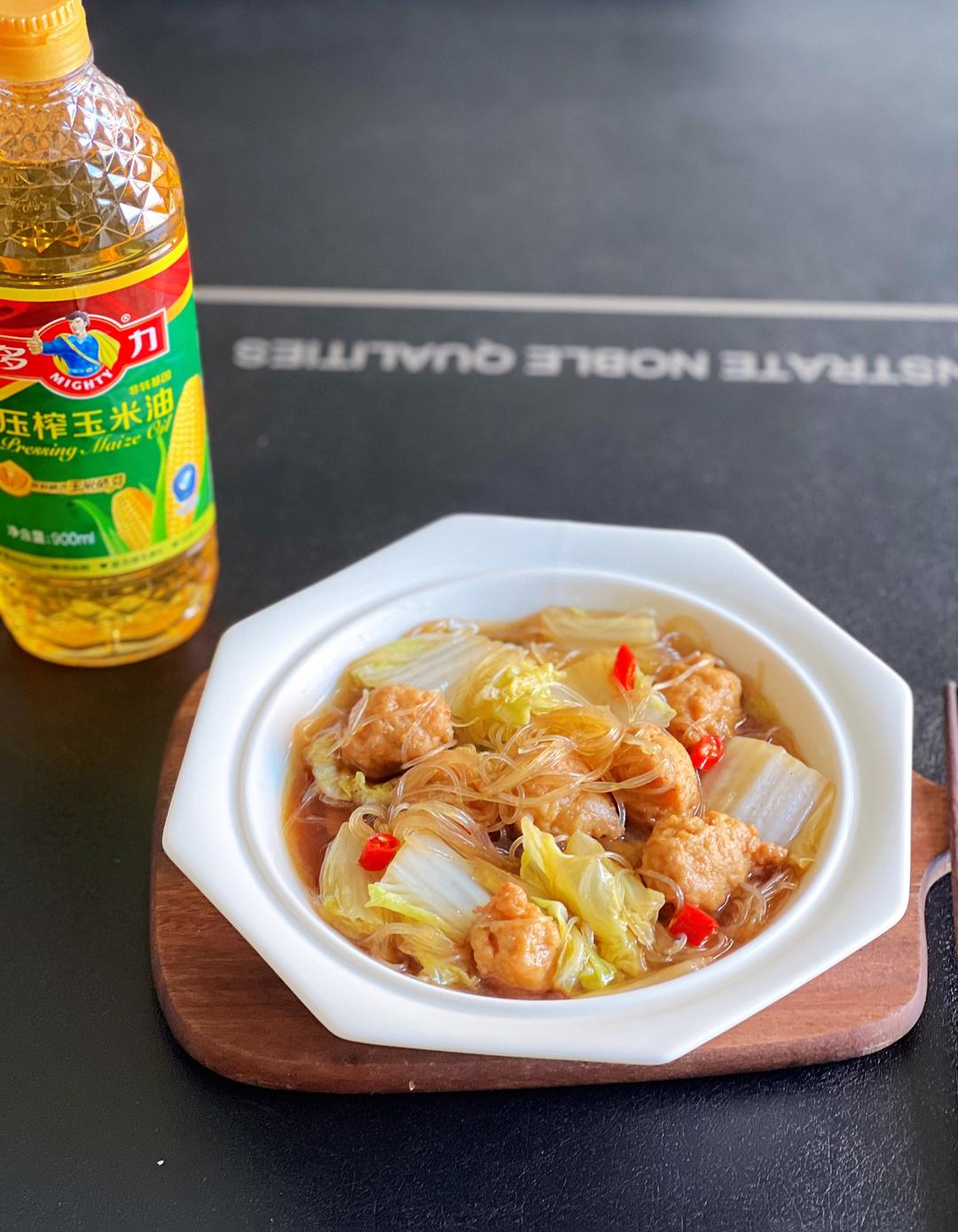 白菜炖丸子的做法 步骤5